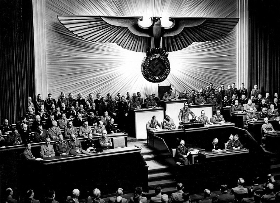 Hitler, una historia de drogras y problemas de salud física y mental