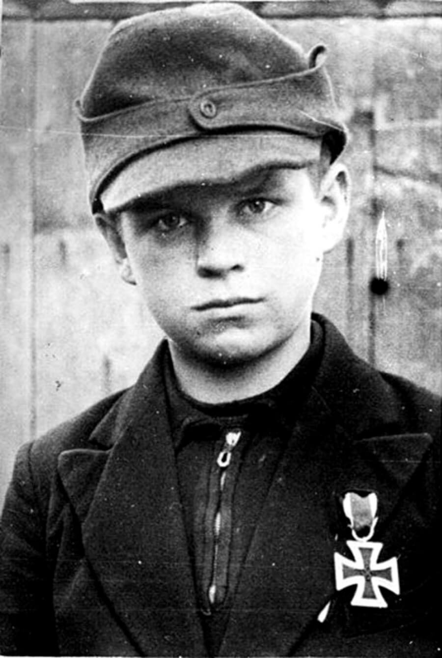 Alfred Czech, el niño soldado condecorado por Hitler